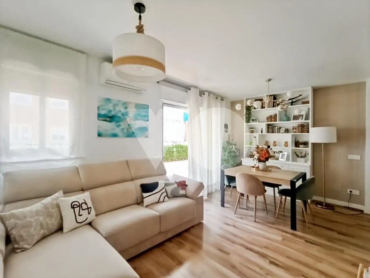 Sala d'estar de Pis en venda en Madrid amb Aire condicionat, Calefacció i Terrassa