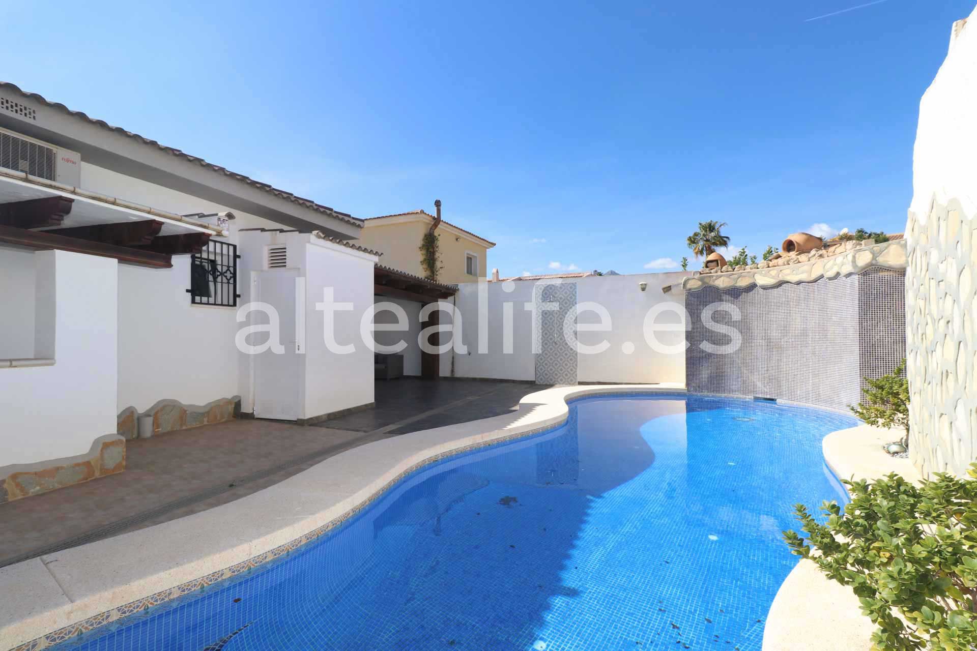 Haus oder Chalet zur Miete in Calle Londres, El Tossal - Bello Horizonte