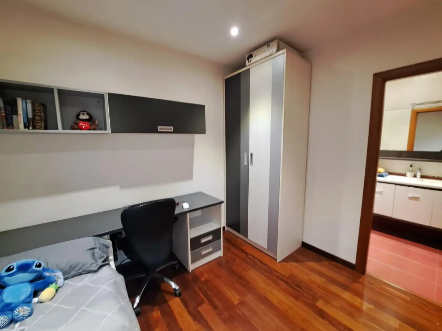 Dormitori de Casa adosada en venda en Mollerussa amb Calefacció, Parquet i Terrassa