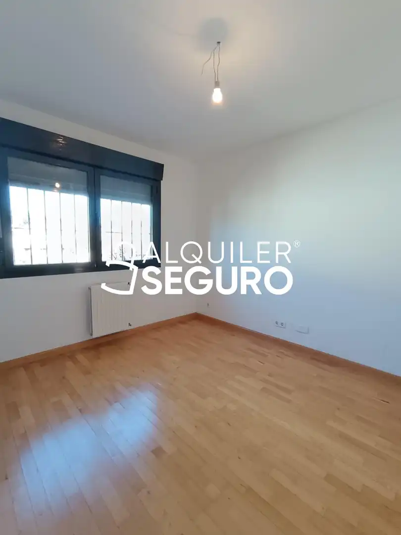 Dormitori de Casa o xalet de lloguer en Aranjuez amb Calefacció, Terrassa i Traster
