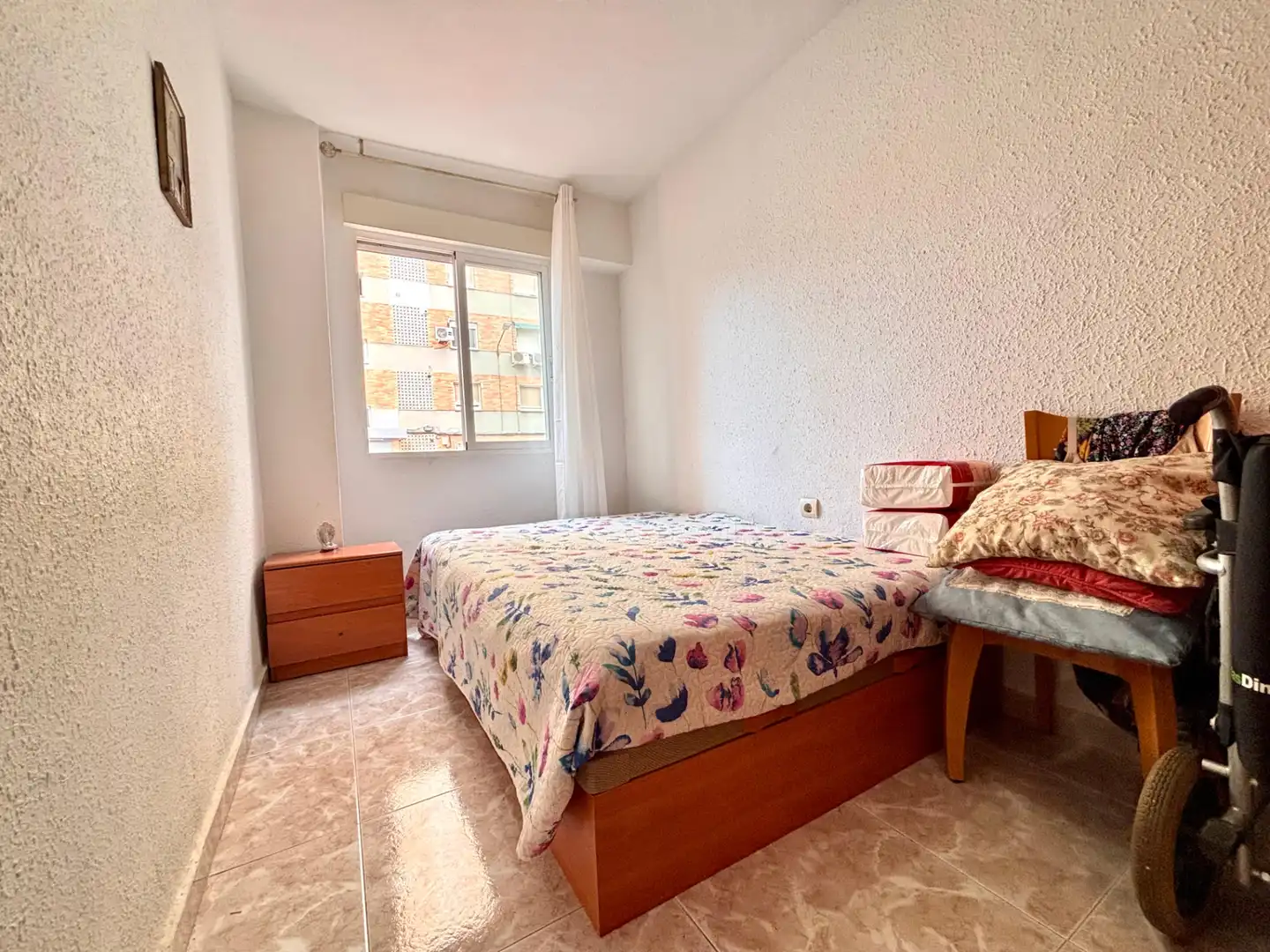 Habitación de Piso en venta en Alicante / Alacant con Aire acondicionado, Amueblado y Lavadora