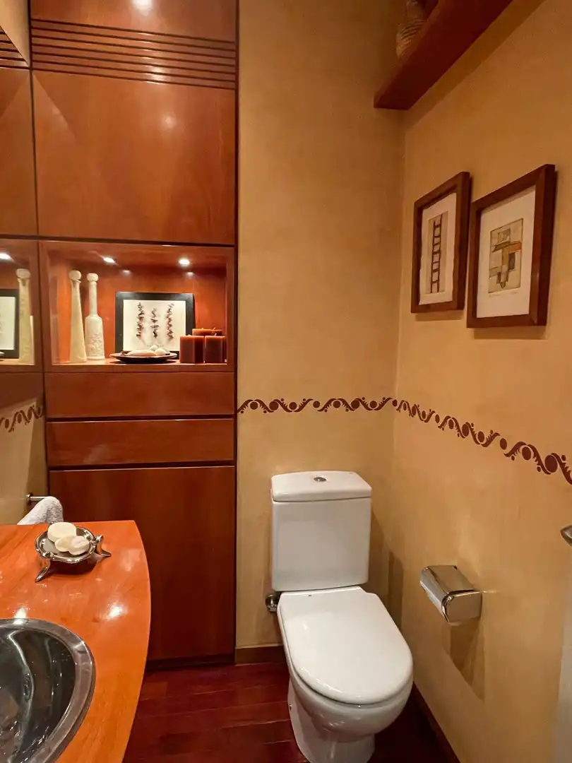 Baño de Piso en venta en Barcelona con Calefacción