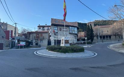Vista exterior de Pis en venda en Collado Mediano amb Calefacció