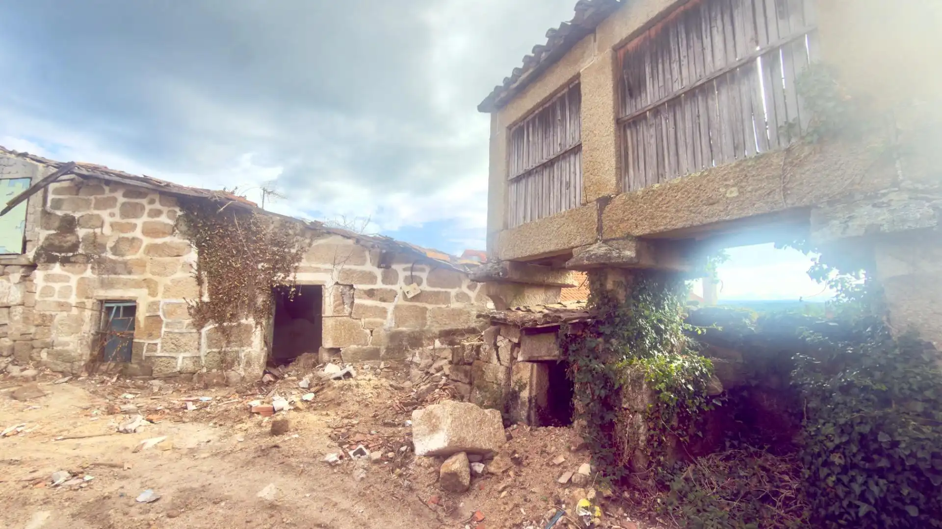 Casa o xalet en venda en Nogueira de Ramuín amb Jardí privat i Balcó
