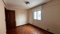 Dormitori de Pis en venda en Burgos Capital amb Parquet i Terrassa