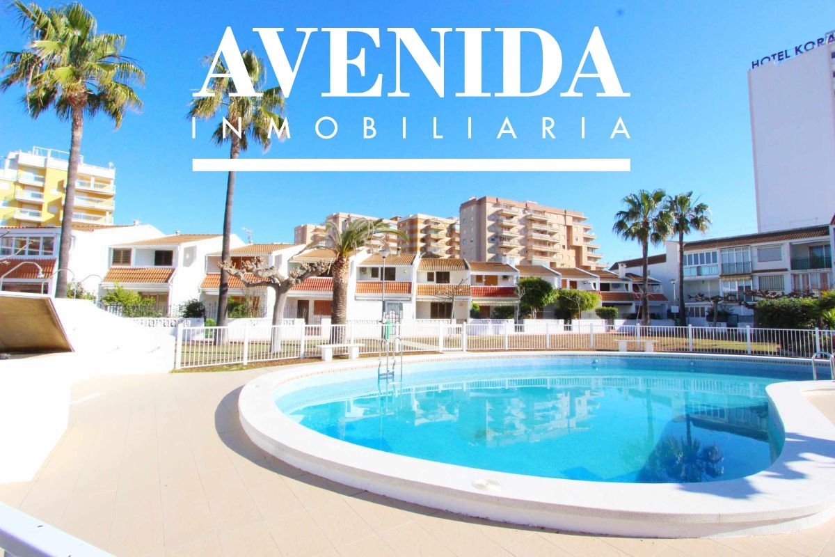 Exterior view of House or chalet for sale in Oropesa del Mar / Orpesa  with Terrace, Balcony and Community pool