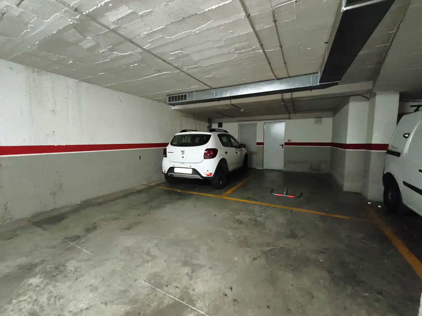 Parkplatz von Garage zur Miete in Terrassa