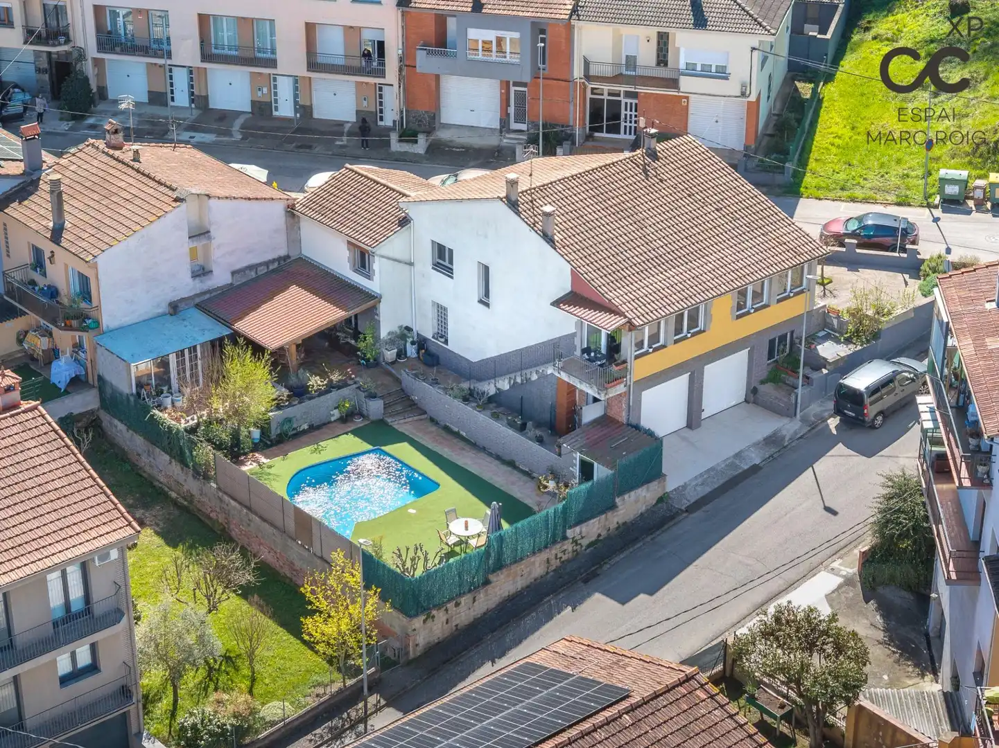 Piscina de Casa o chalet en venta en Olot con Calefacción, Jardín privado y Parquet
