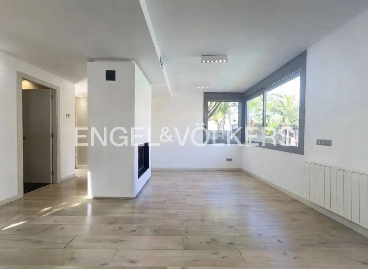 Chalet con terraza en venta en Carrer dels Estornells, imagen 7