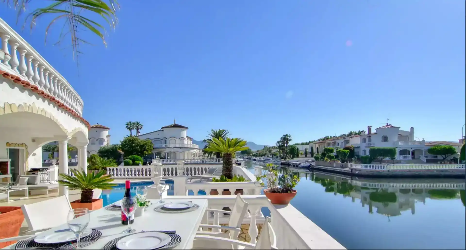 Casa con piscina in vendita a EMPURIES 8