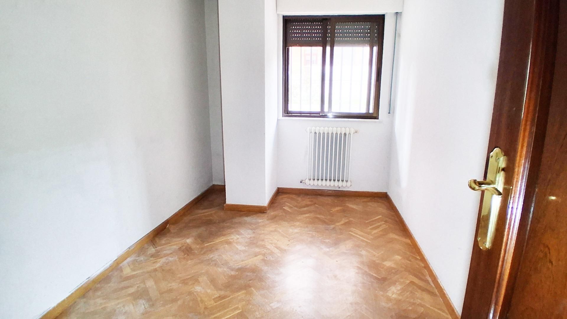 Dormitori de Planta baixa en venda en Salamanca Capital amb Calefacció