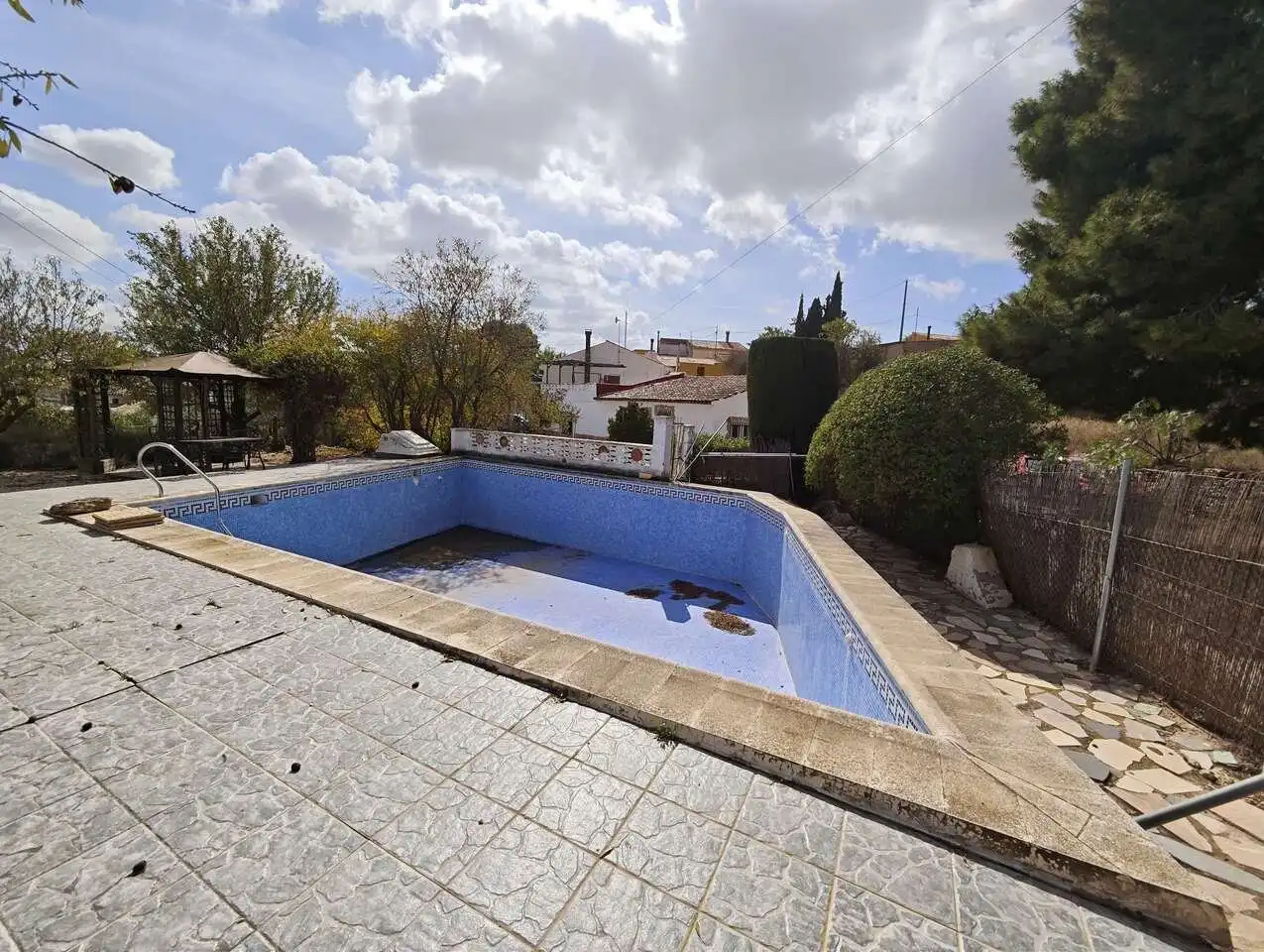 Piscina de Finca rústica en venta en Yecla con Terraza y Amueblado