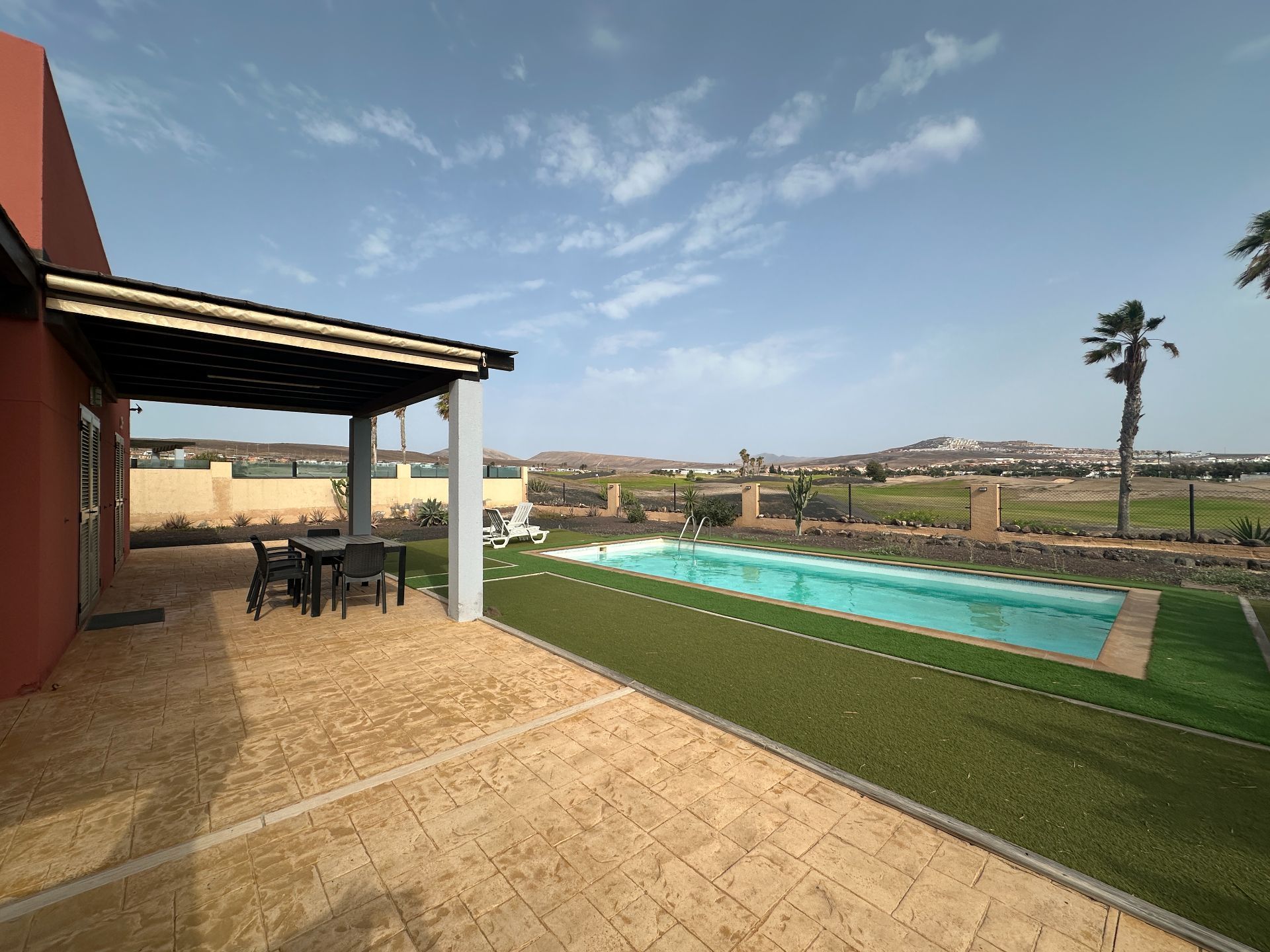 Swimming pool of House or chalet for sale in Antigua  with Private garden and Swimming Pool