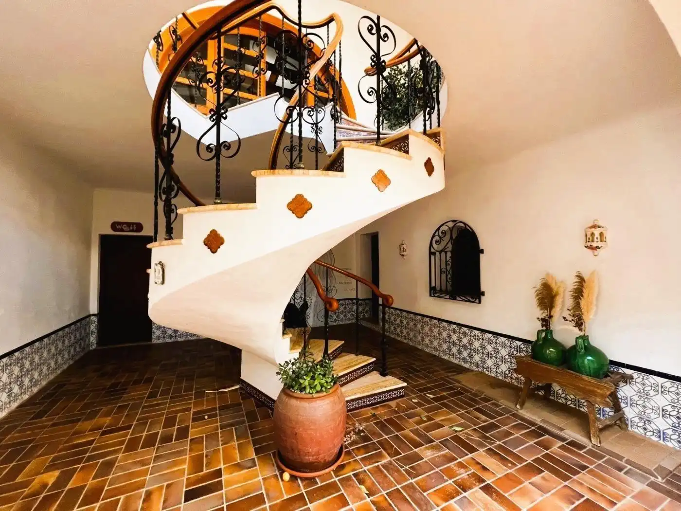 Country house zum Verkauf in Novelda mit Klimaanlage, Heizung und Privatgarten