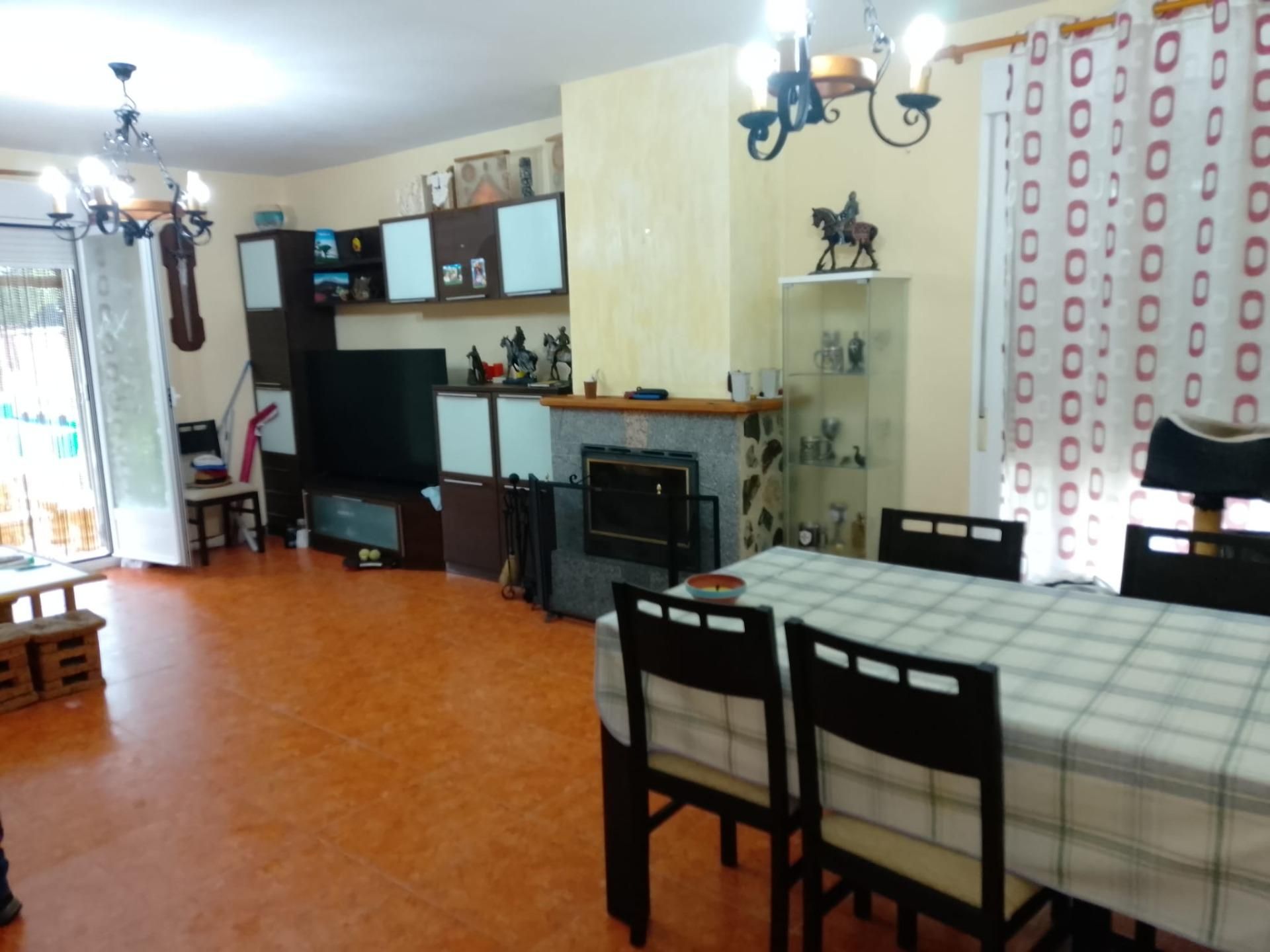 Living room of House or chalet for sale in El Viso de San Juan  with Terrace, Swimming Pool and Balcony