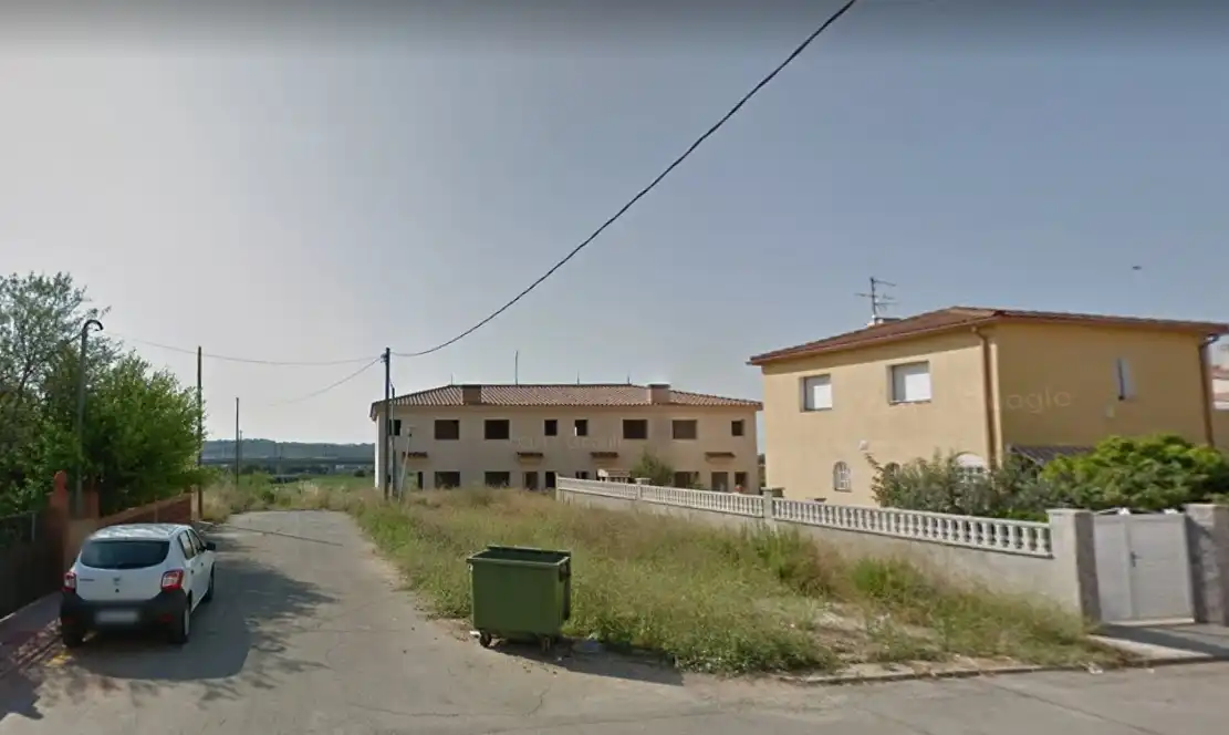 Gebäude zum Verkauf in Santa Oliva