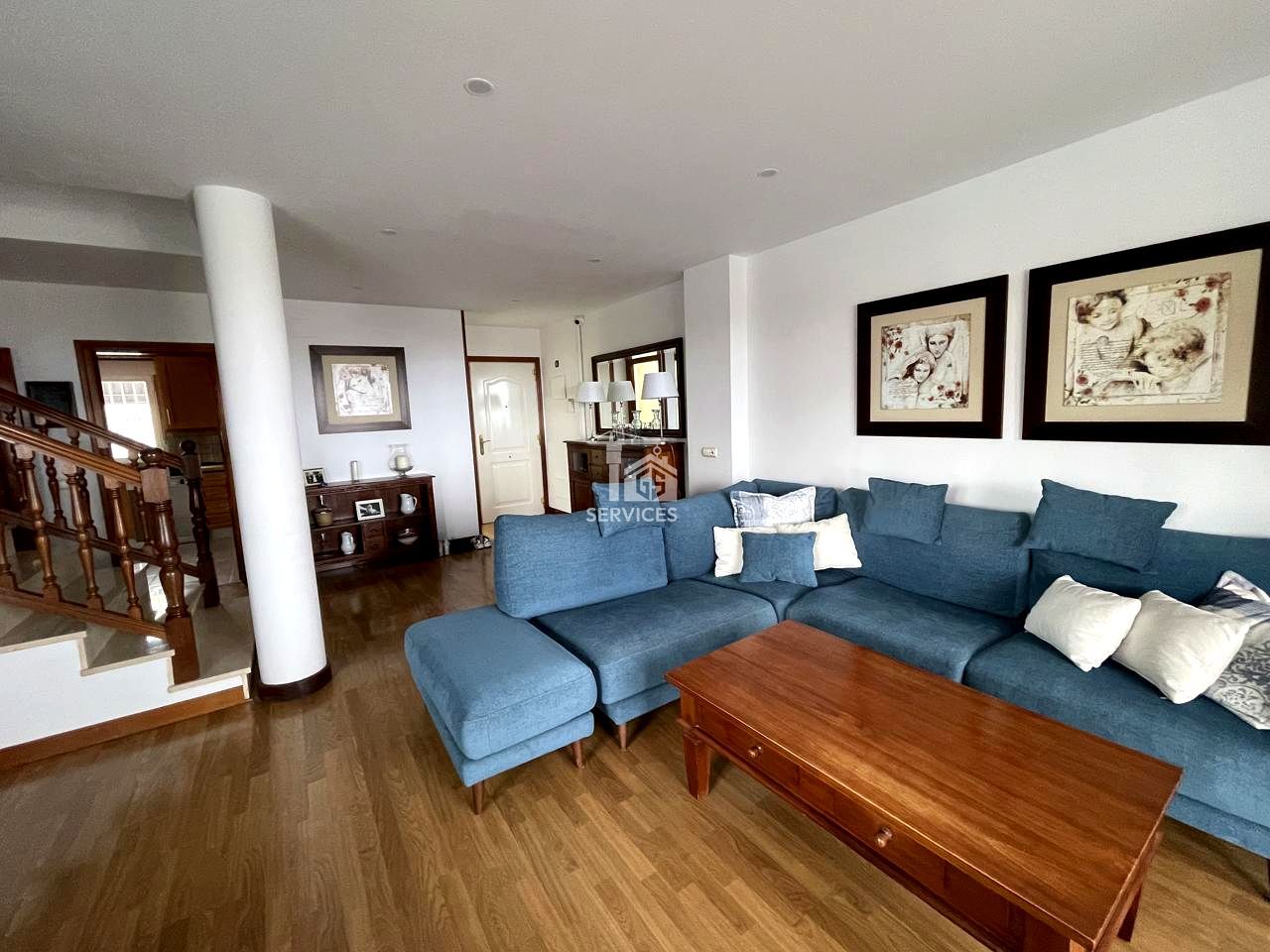 Sala d'estar de Casa adosada en venda en Arona amb Aire condicionat, Jardí privat i Terrassa