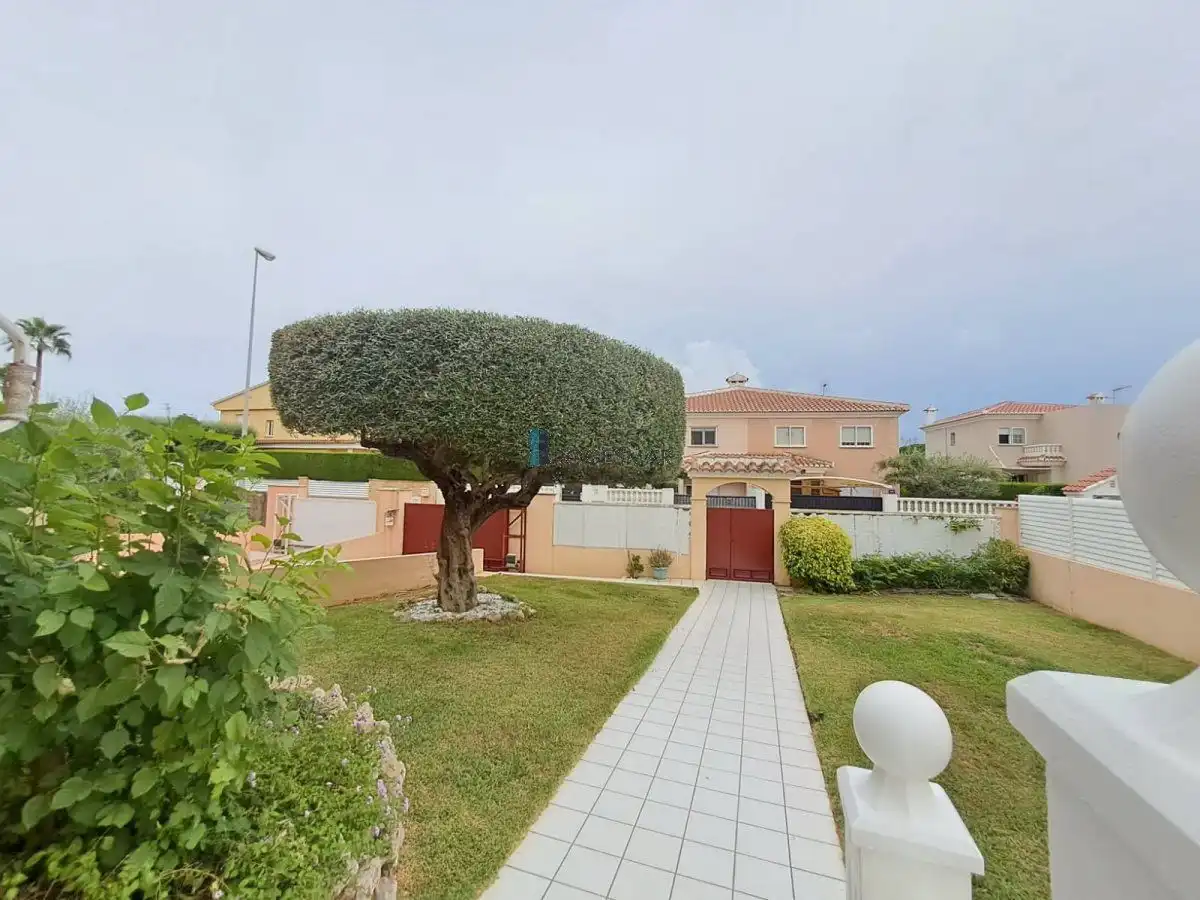 Xalet amb piscina en venda a Carrer Vicent Fuentes I Ramon, imagen 3