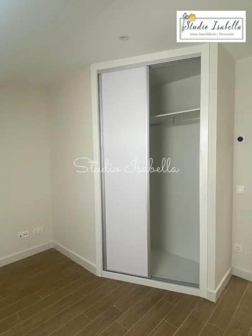 Habitación de Dúplex de alquiler en Toledo con Aire acondicionado, Calefacción y Terraza