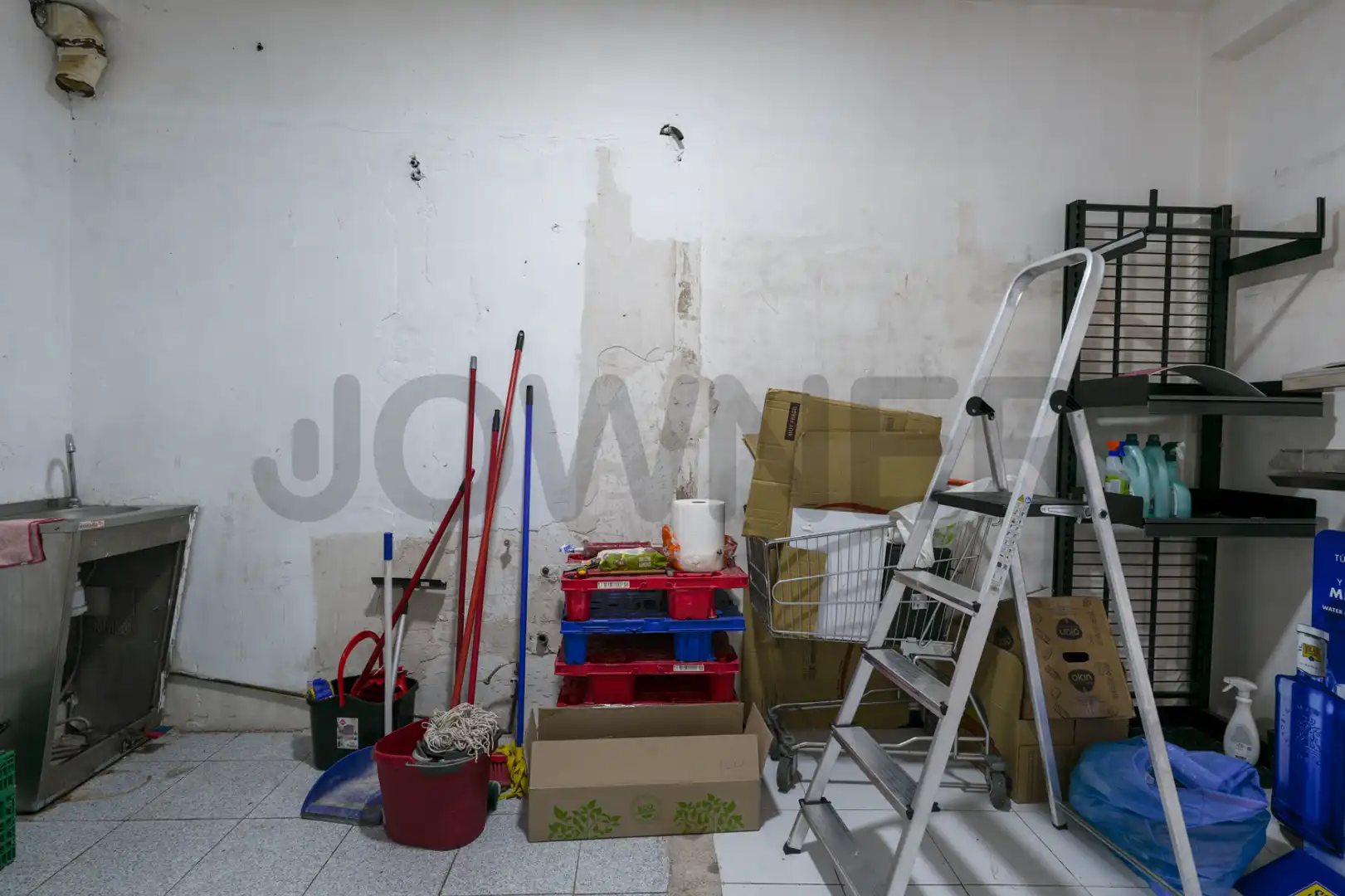 Local en venta en Fuenlabrada con Aire acondicionado