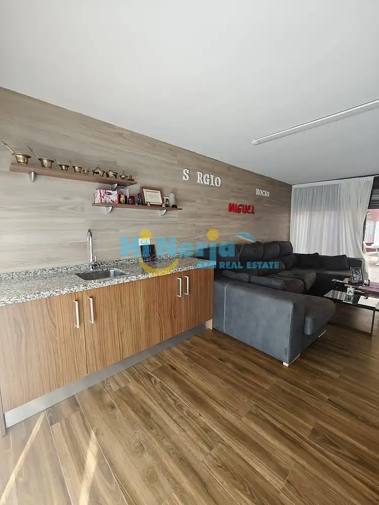 Sala de estar de Casa o chalet en venta en Torrox con Aire acondicionado, Calefacción y Terraza