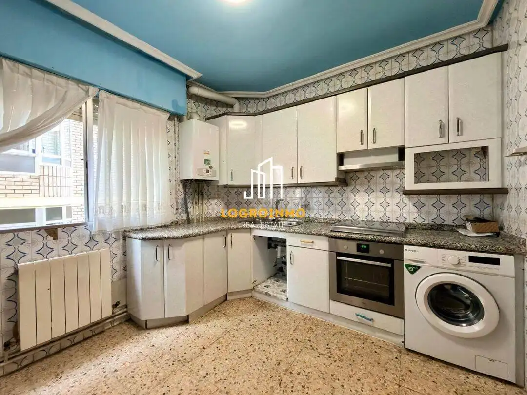 Küche von Wohnung zum Verkauf in  Logroño mit Heizung und Terrasse