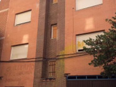 Aparcament en venda a CL CARLOS AURIOLES