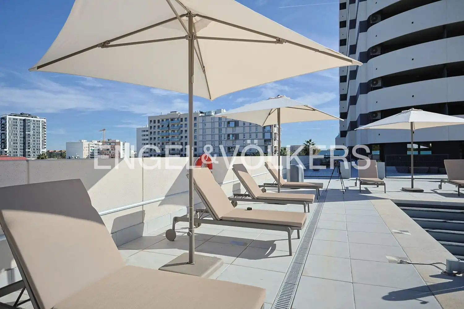 Terraza de Piso en venta en Valencia con Aire acondicionado, Calefacción y Piscina