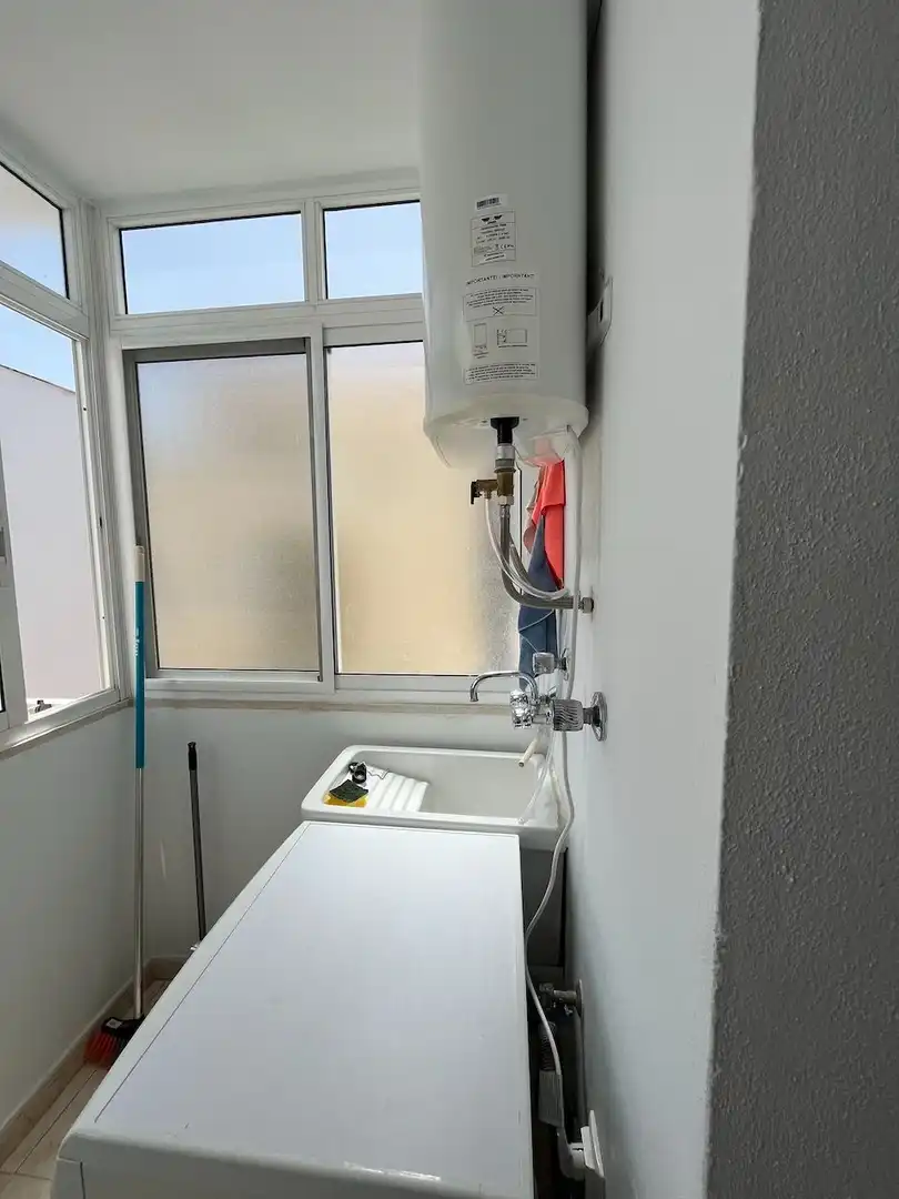Baño de Ático de alquiler en Vélez-Málaga con Aire acondicionado, Calefacción y Terraza