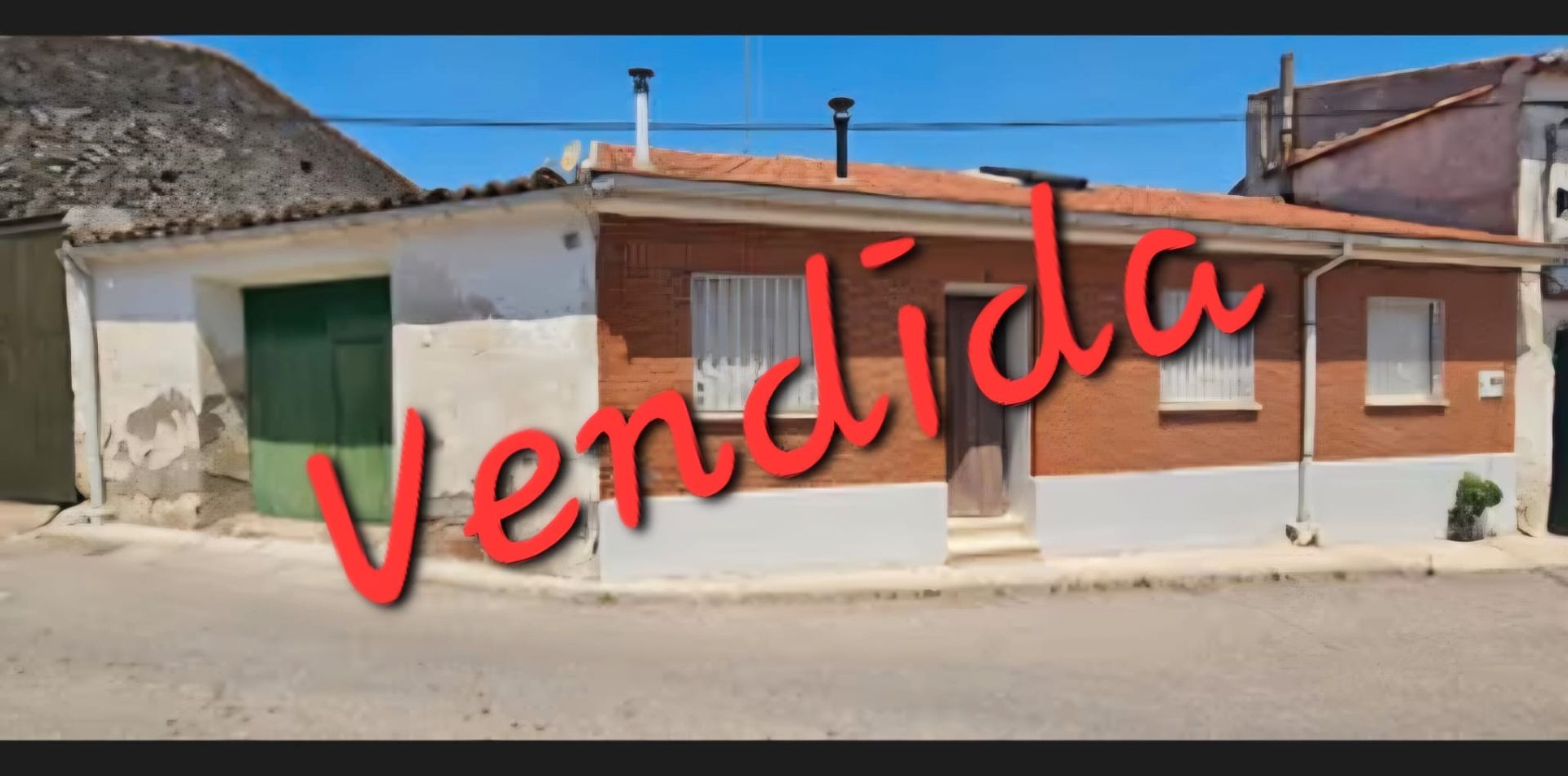 Exterior view of House or chalet for sale in Mazuecos  with Heating and Furnished