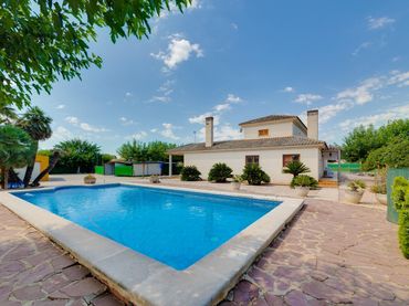 Villa con piscina in vendita a Algorfa