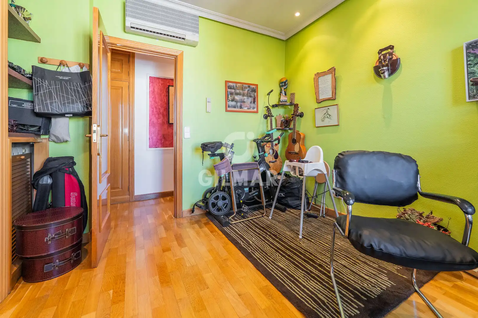 Sala de estar de Ático en venta en Madrid con Calefacción y Balcón