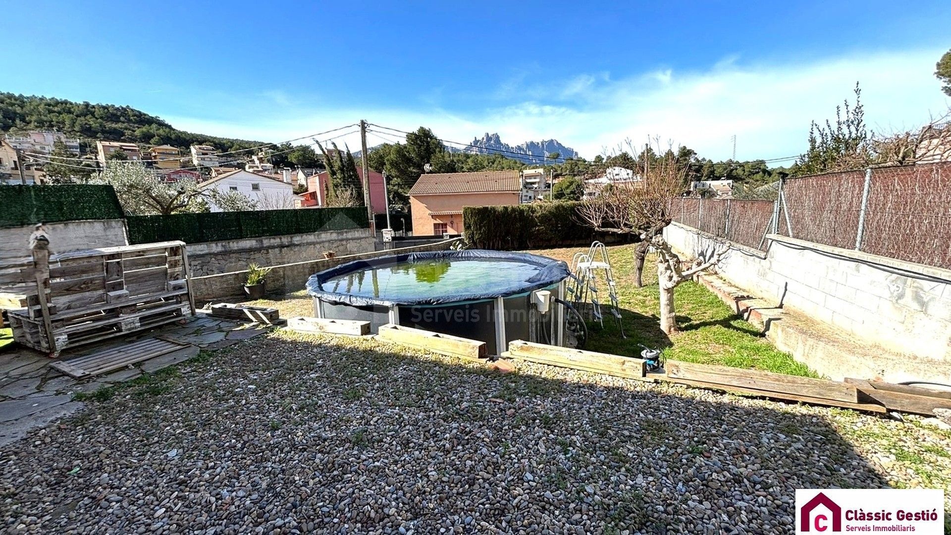 Piscina de Casa adosada en venta en Vacarisses con Aire acondicionado, Calefacción y Jardín privado