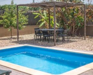 Piscina de Casa o xalet en venda en El Vendrell amb Aire condicionat, Calefacció i Jardí privat