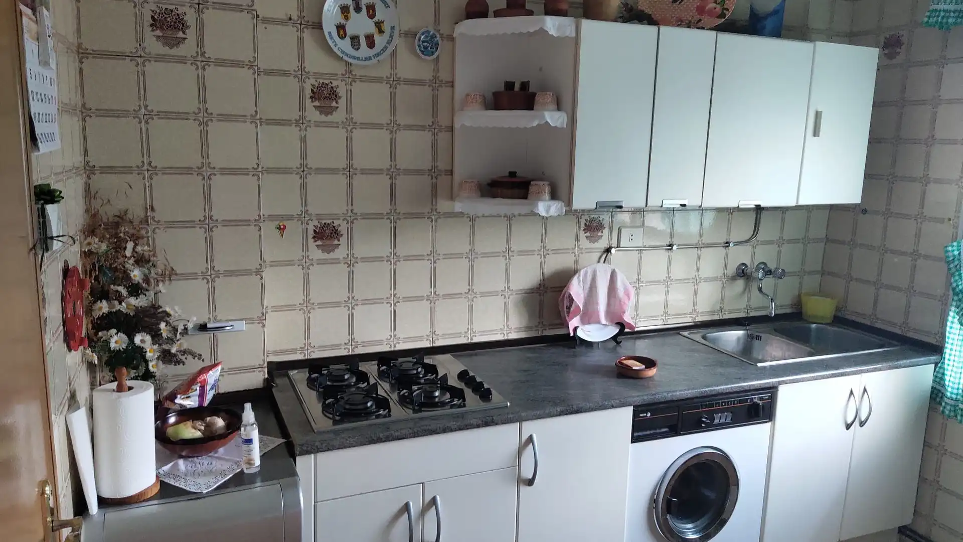 Cuina de Casa o xalet en venda en Oña amb Jardí privat, Terrassa i Traster