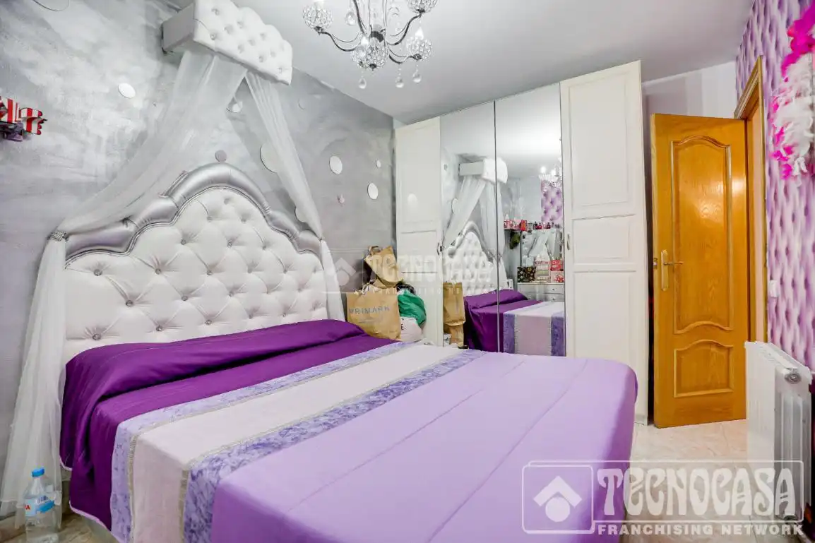 Habitación de Piso en venta en Barcelona con Balcón