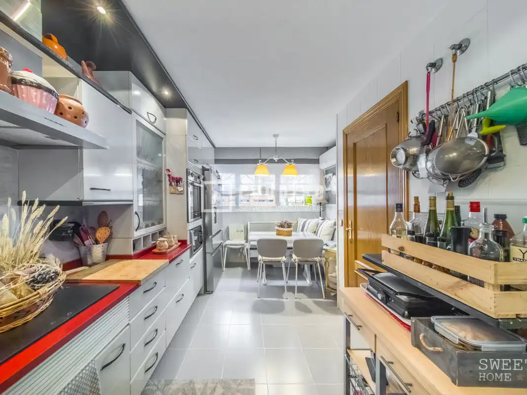 Cocina de Casa o chalet en venta en Alcorcón con Aire acondicionado, Calefacción y Jardín privado