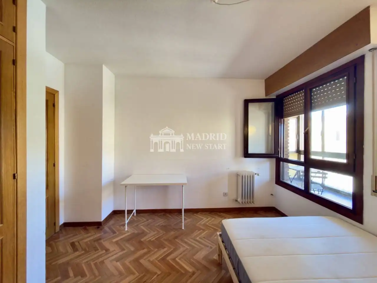 Habitación de Piso de alquiler en Segovia con Calefacción, Parquet y Terraza