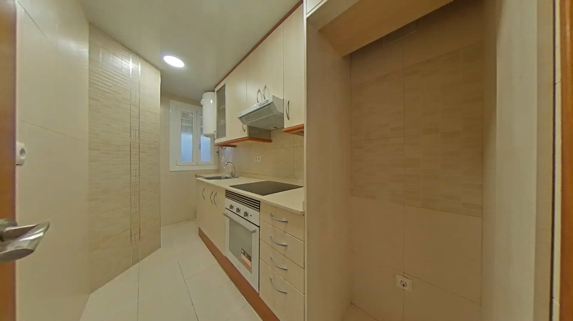 Cocina de Piso en venta en L'Hospitalet de Llobregat