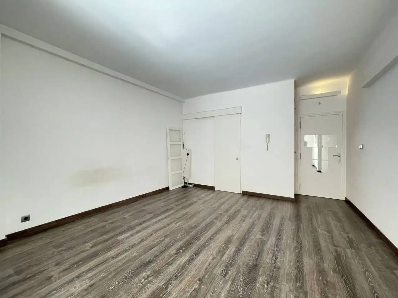 Flat for rent in Barcelona  with Parquet flooring