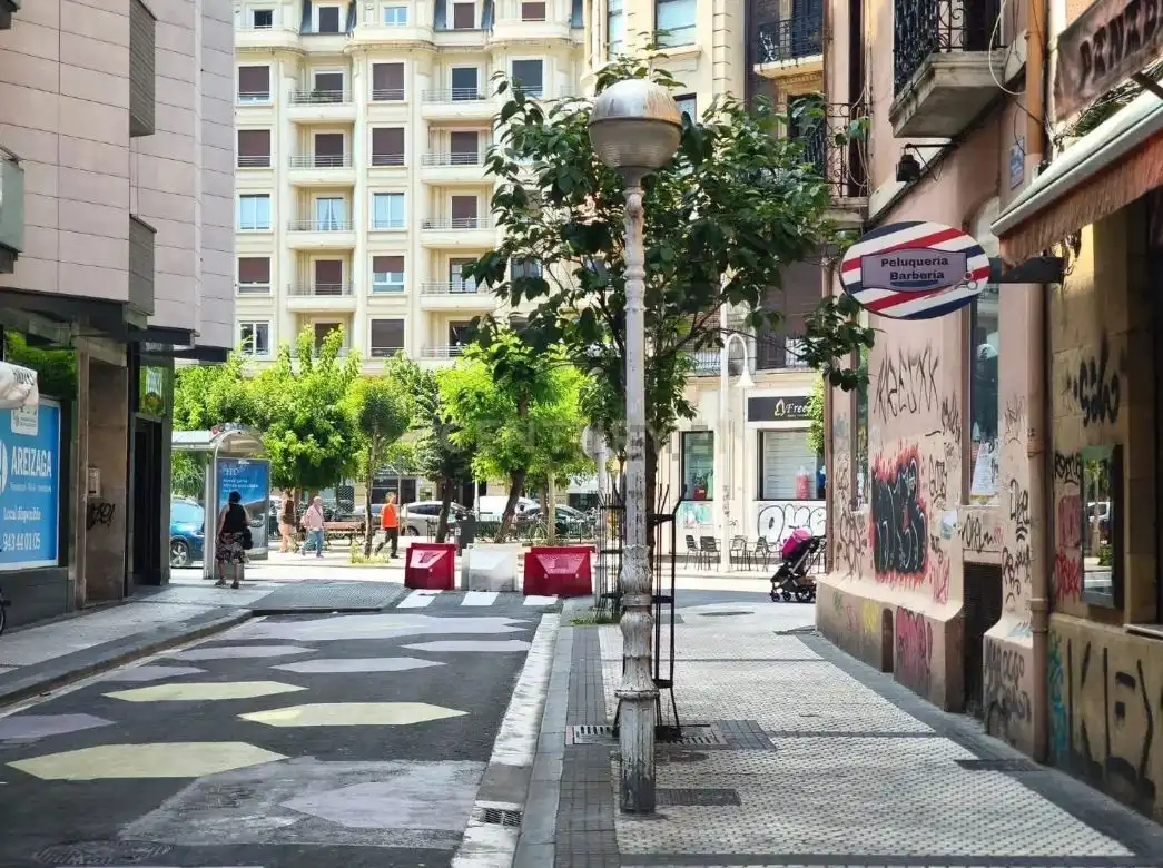 Vista exterior de Local de lloguer en Donostia - San Sebastián 