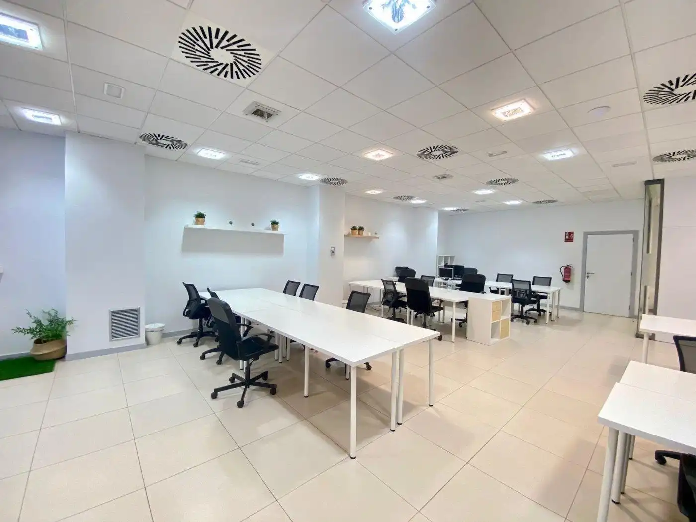 Büro zur Miete in Museros