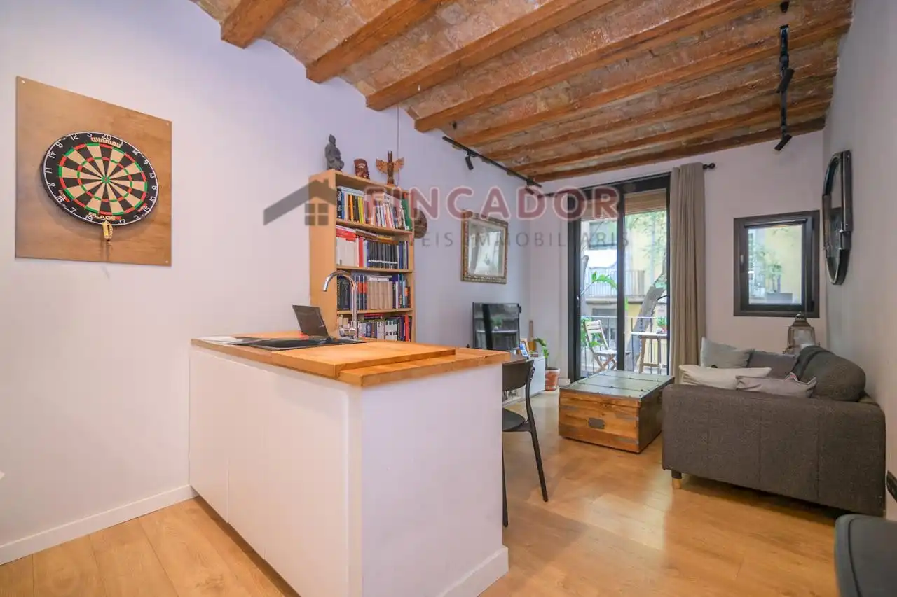 Sala de estar de Piso en venta en Barcelona con Aire acondicionado, Calefacción y Parquet