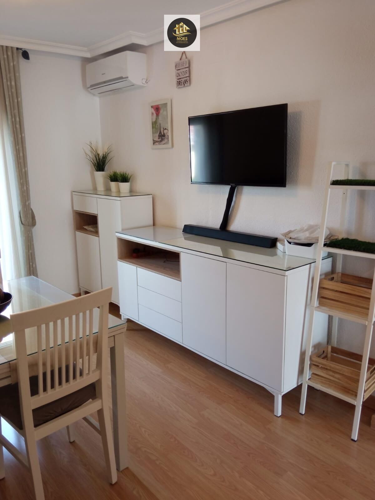 Sala d'estar de Pis en venda en  Jaén Capital amb Aire condicionat, Calefacció i Jardí privat