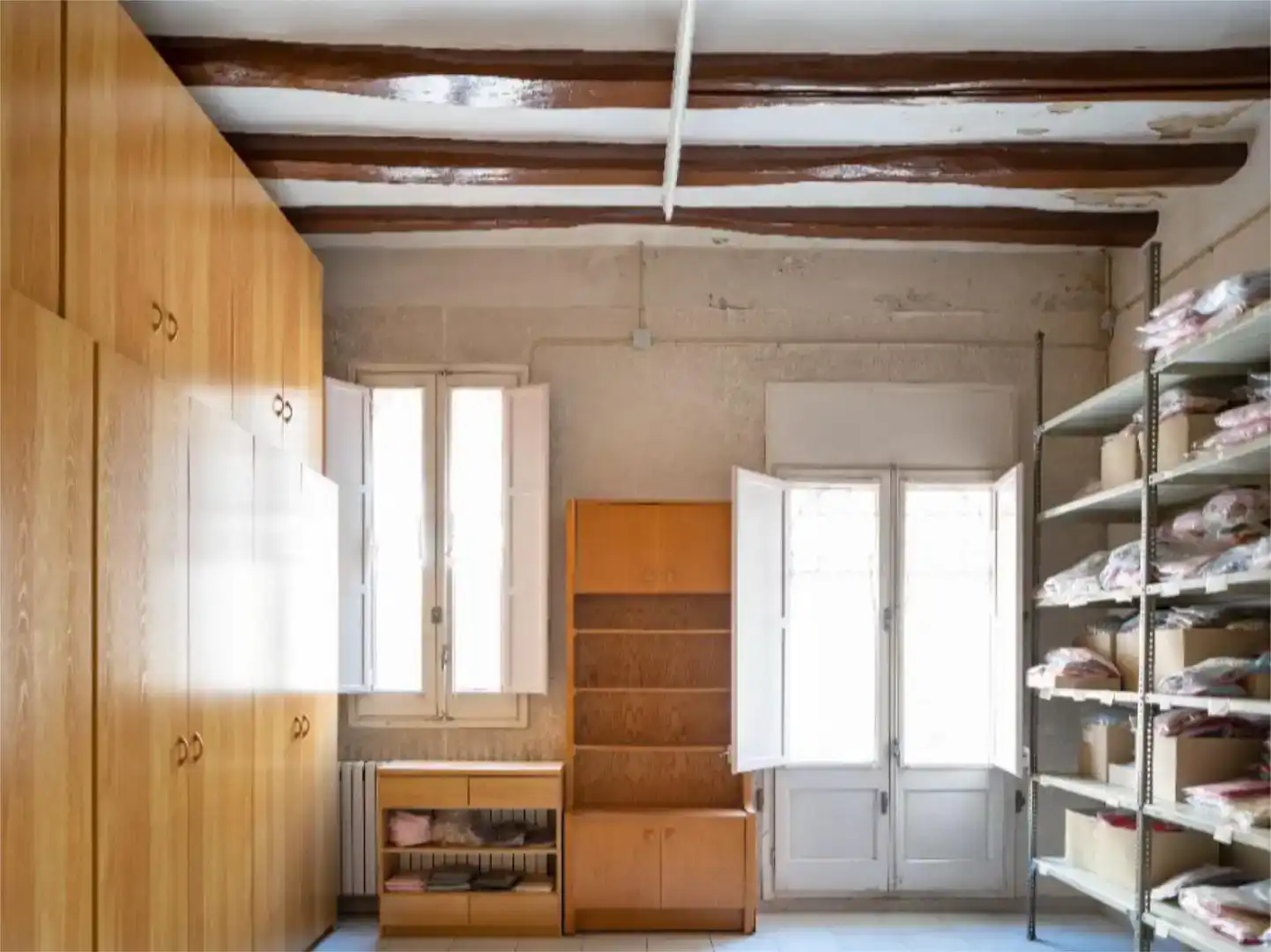 Kitchen of Houses for sale in Sabadell  with Air Conditioner and Balcony