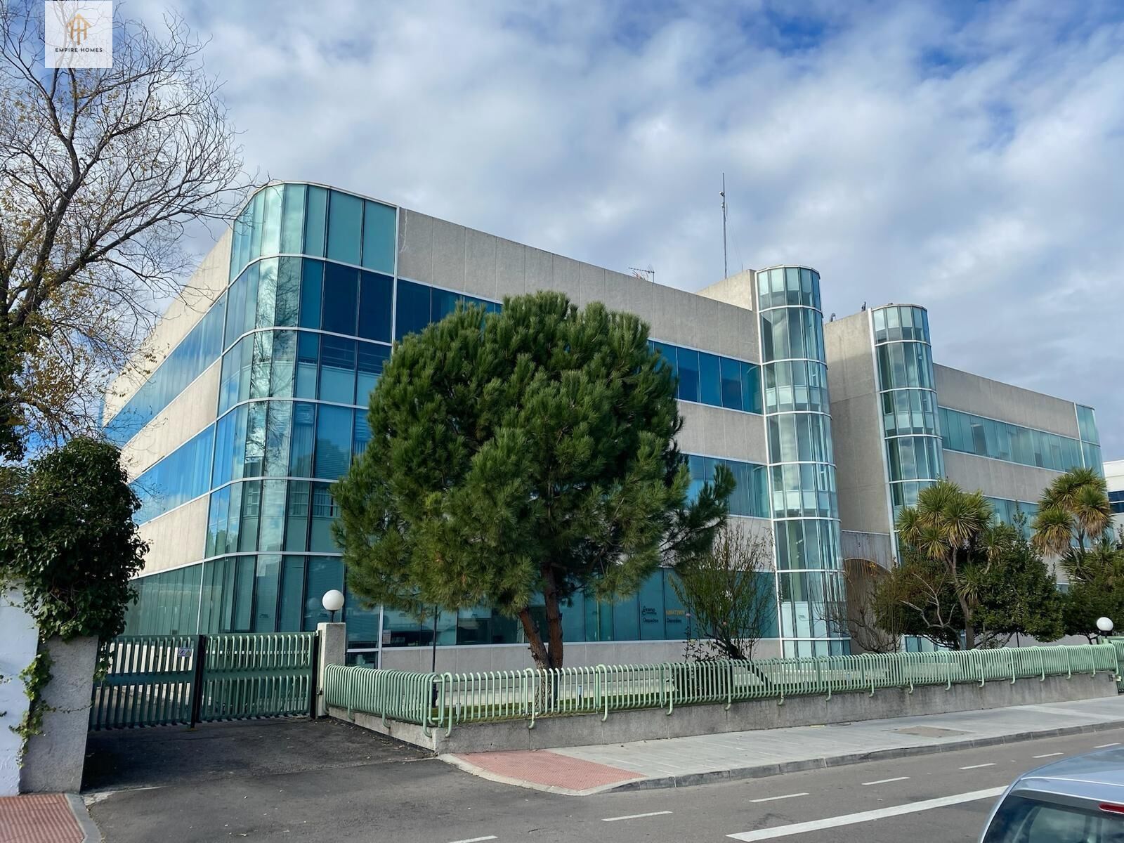 Vista exterior de Oficina en venta en Tres Cantos con Calefacción