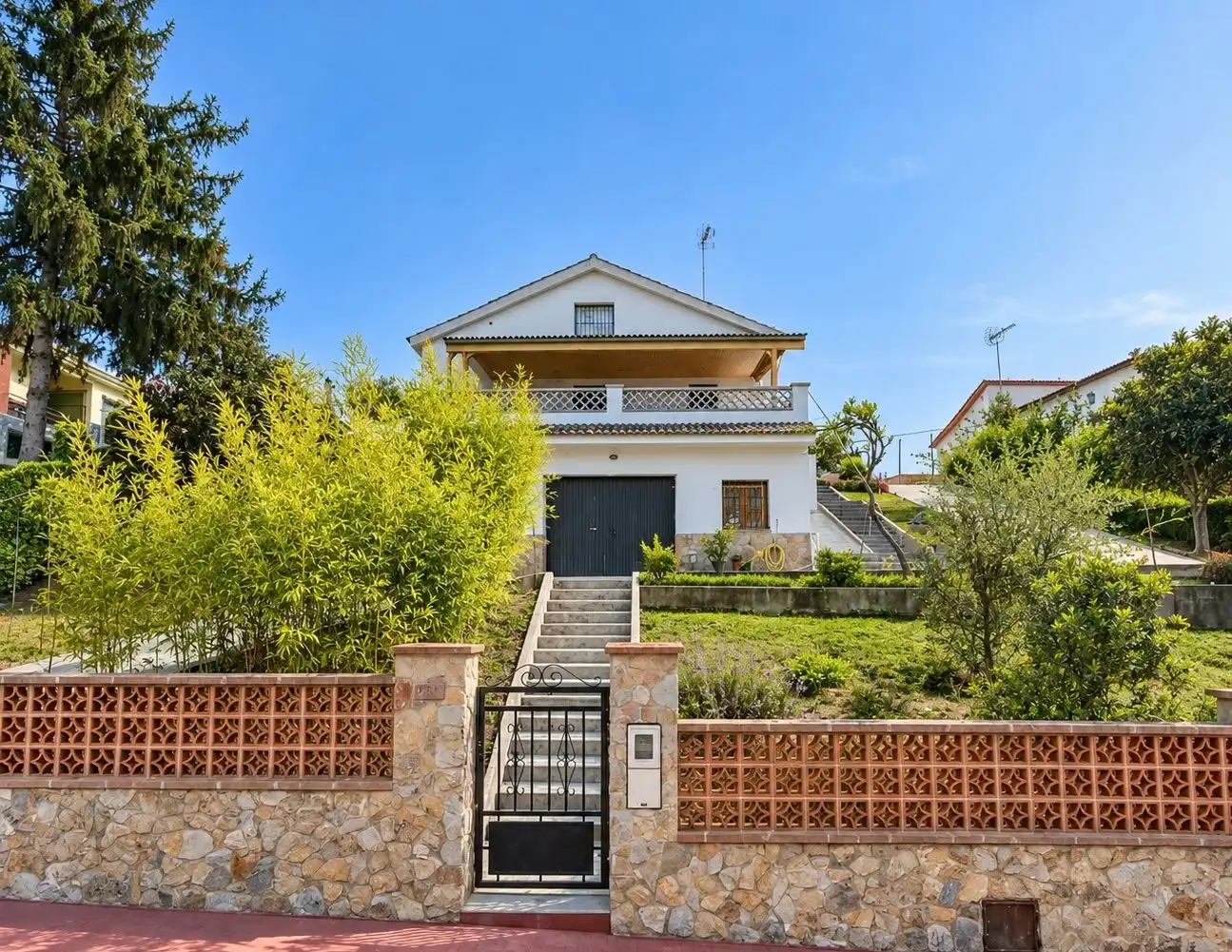 Maison avec piscine à vendre à Montbarbat