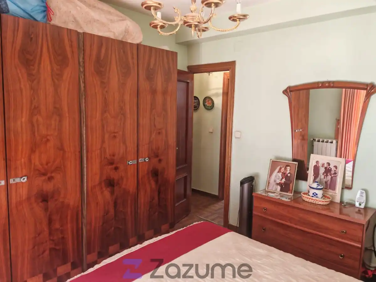 Bedroom of Flat for rent in Madrid  with Heating, Terrace and Furnished
