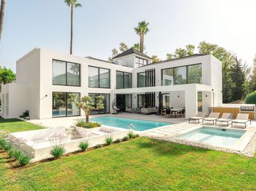 Casa amb balcó en venda a Marbella Centro