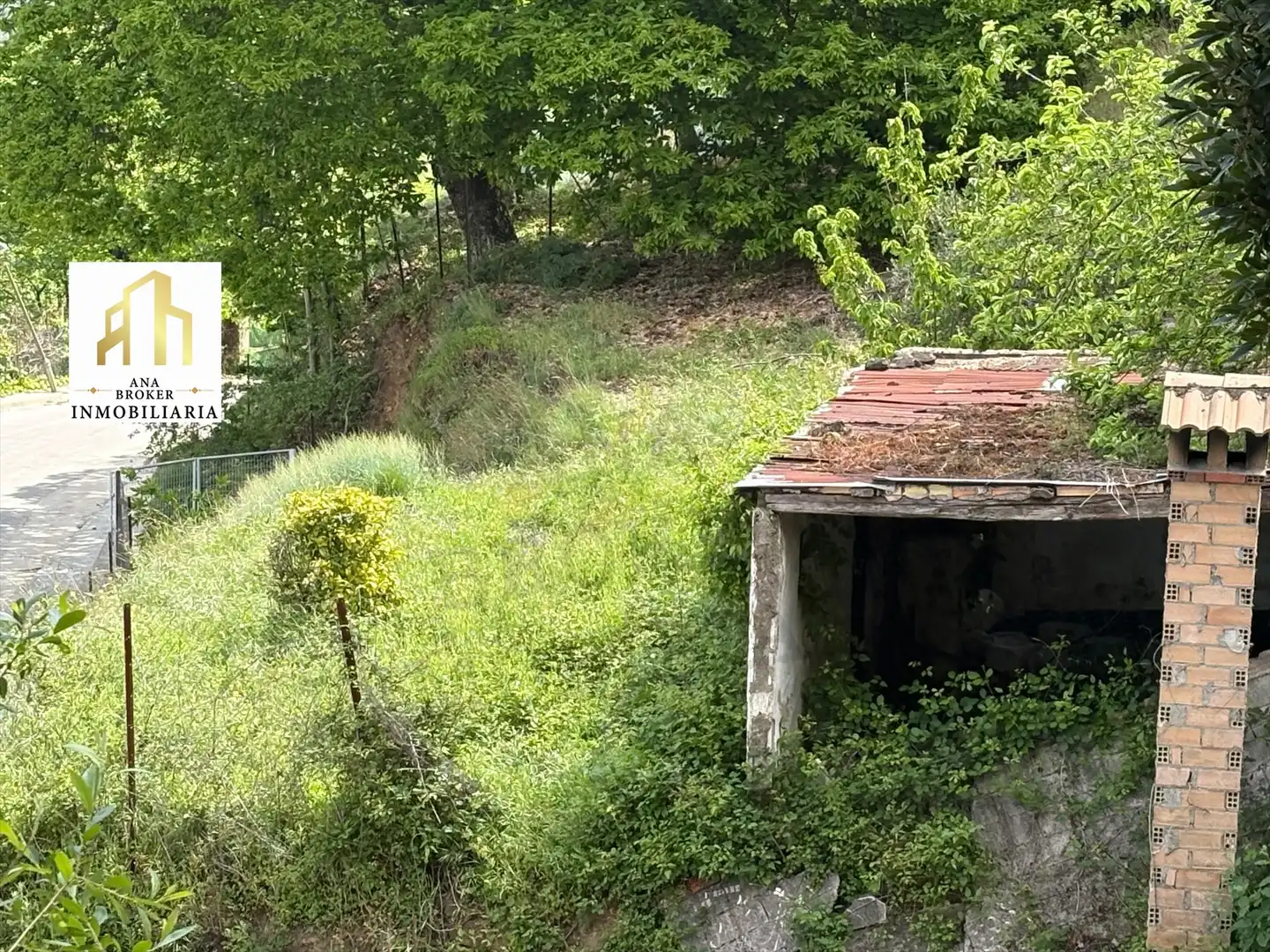 Residencial en venda en Pujerra